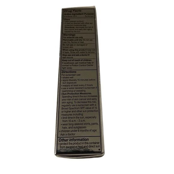 Lancome 120N Teint Idole Ultra Wear Care & Glow Foundation 1 oz. 30 ml.e - Picture 4 of 6